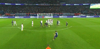 1632079414806030205.gif 817.gif